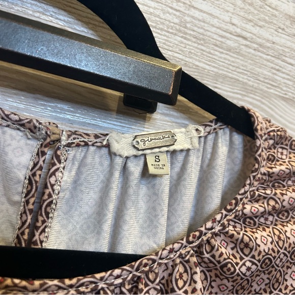 Gimmicks BKE Raw Edge Pieced Top in Creme Multi BOHO Peasant Prairie Sz S - Picture 6 of 7